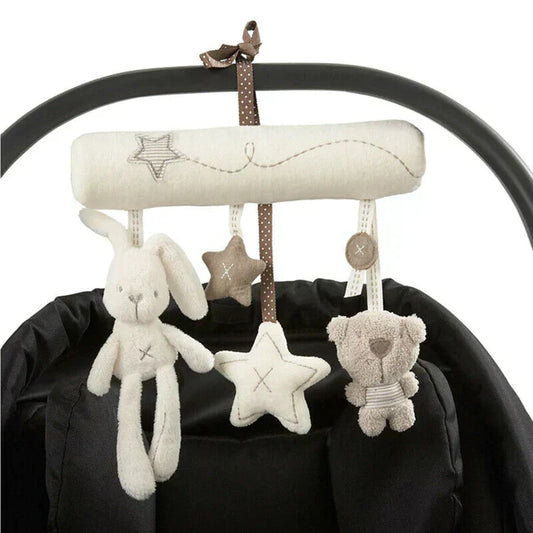Zachte Pluche Hangmobiel voor Kinderwagen of Autostoel – Met 3 Speelgoedfiguurtjes